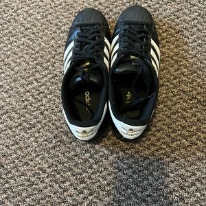 Adidas Superstar Sneakers